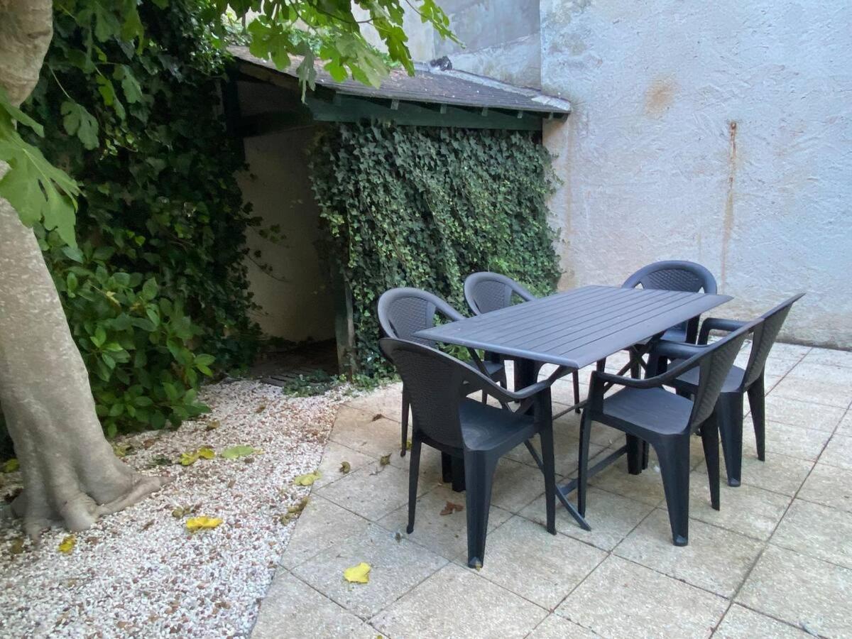 Malebranche - Maison En Hypercentre Avec Cour Amboise